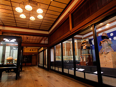 平户城 或 松浦史料博物馆
