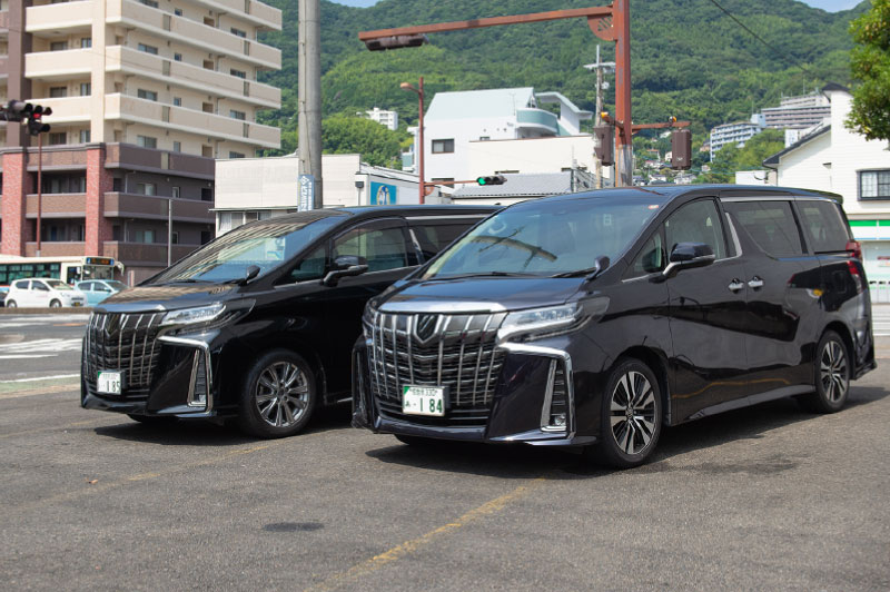 特定大型車（トヨタアルファード）02